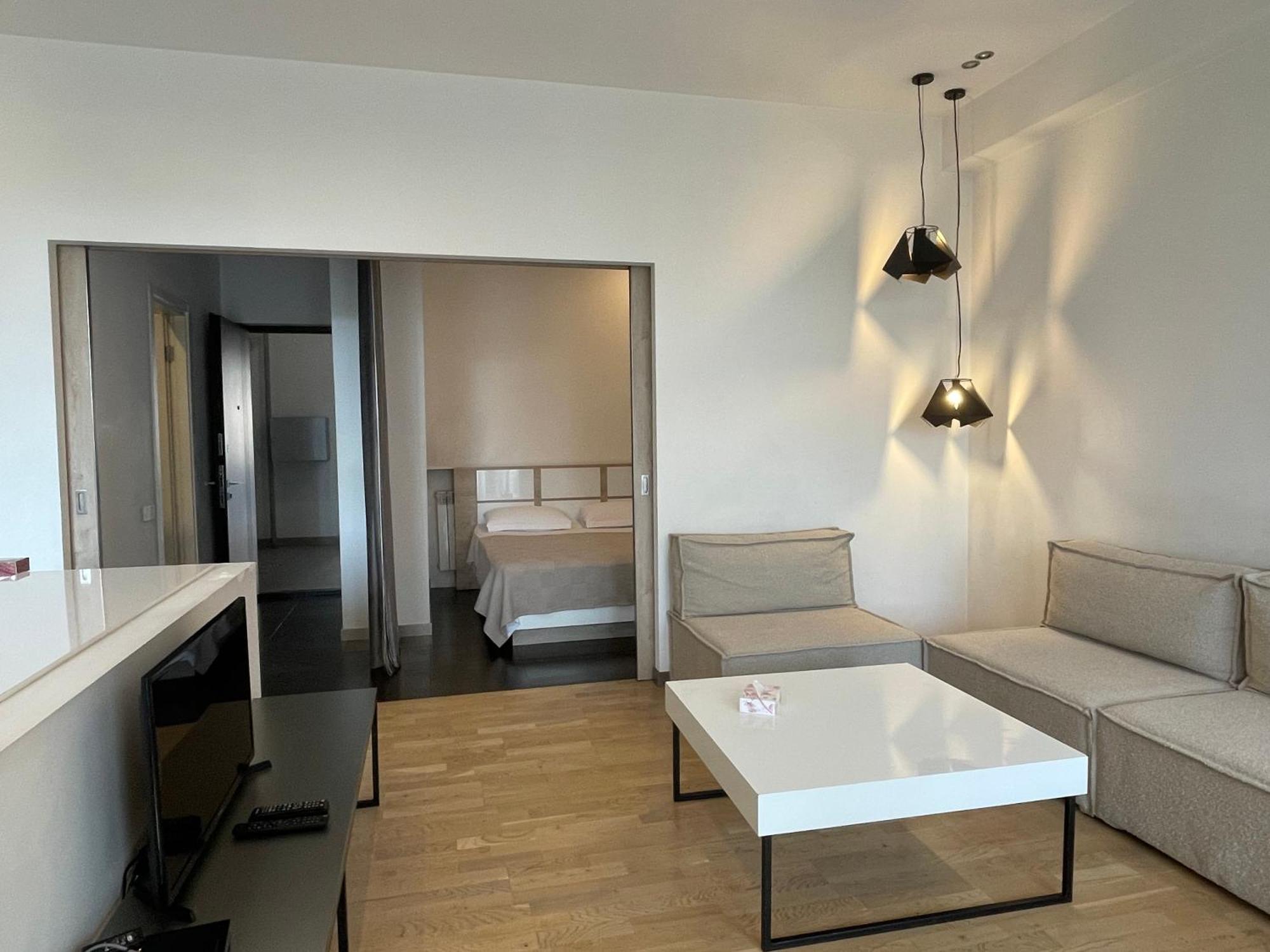 Metro Apartment Yerevan Bagian luar foto
