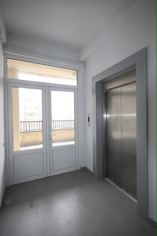 Metro Apartment Yerevan Bagian luar foto